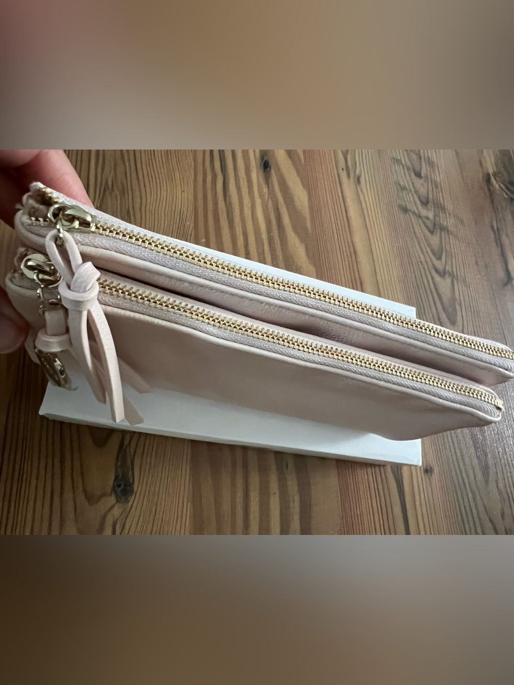 100% AUTHENTIC CHLOE Soft Pink Leather Double Zip Pouch - Picture 3 of 7
